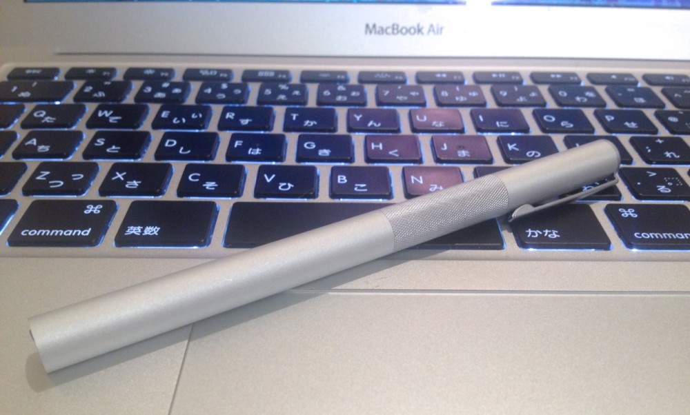無印良品の万年筆とMacBook Air
